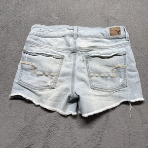 American Eagle Women’s 8 Hi Rise Shortie Shorts Jean Light Wash Stretch